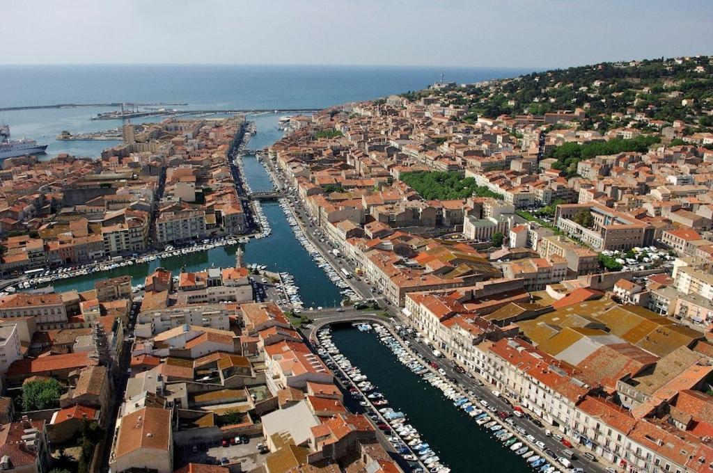 Hidden Gem Au Coeur De Sete & Vue Sur Mont St Clair Apartment Bagian luar foto